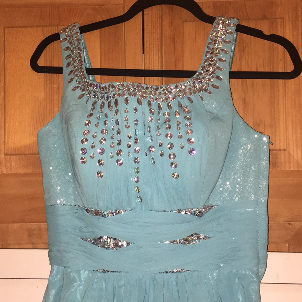Prom Dress - Picture 2 of 3